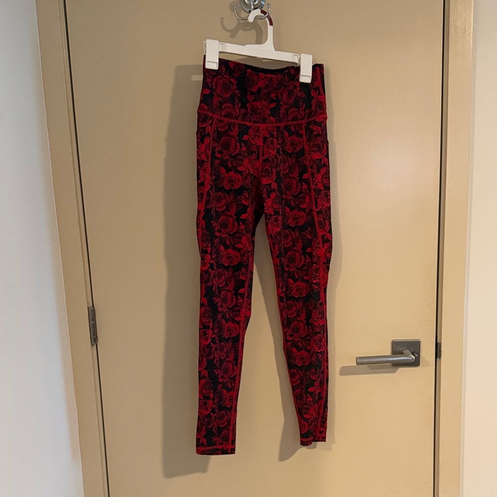 💛5 for $50 Senita Athletics Red and Black Floral Leggings